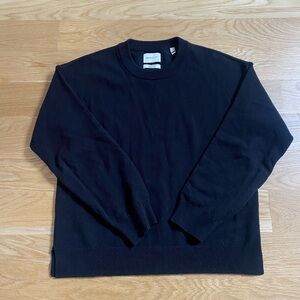 Gant Women’s 100% Super Fine Lambswool Sweater in Black. Size S (relaxed fit)